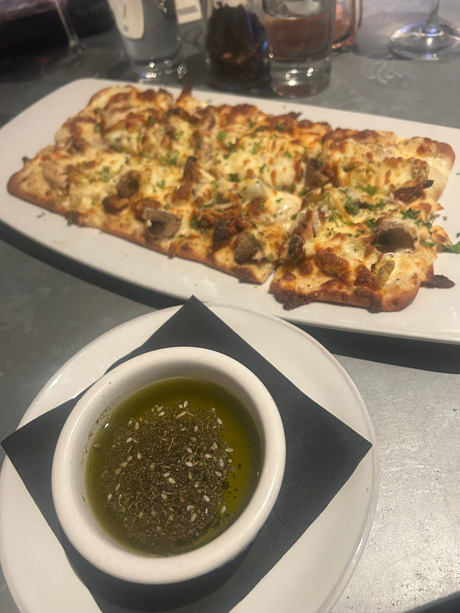 Photo by V8493WEtracyb