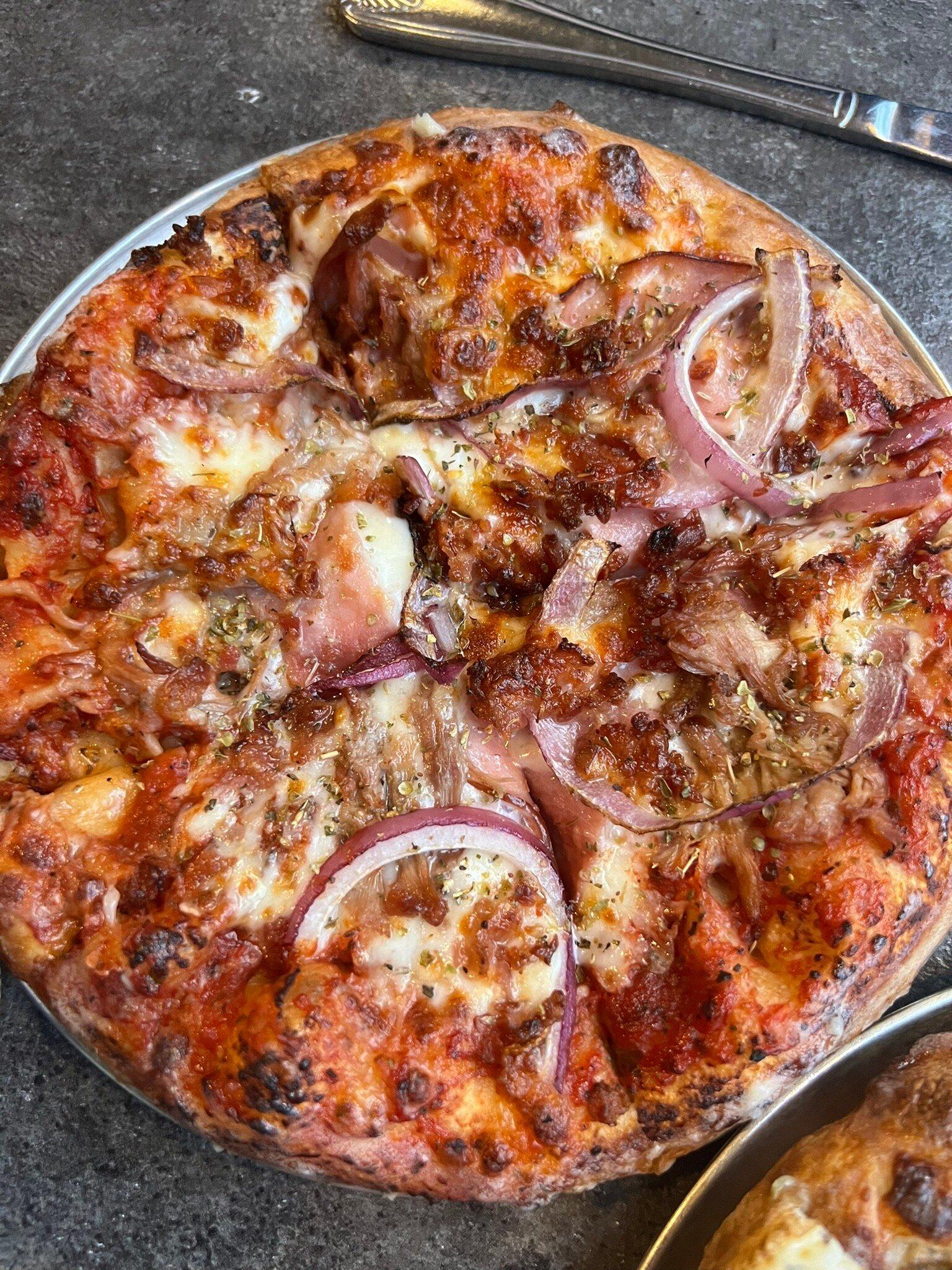 Black Rock Pizza - Kona