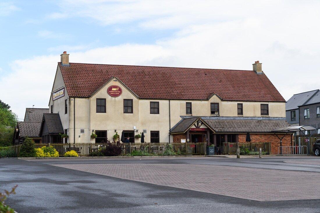 Redwood Farm - Farmhouse Inns