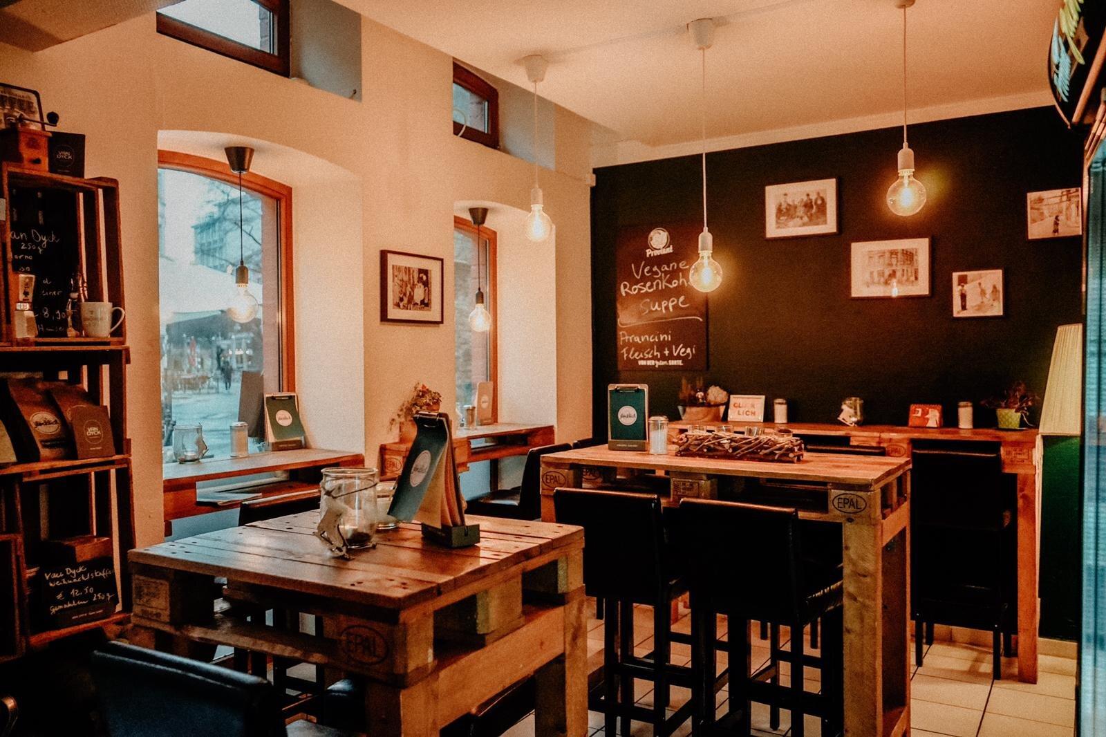 Jlöcklich - Il Caffè Felice