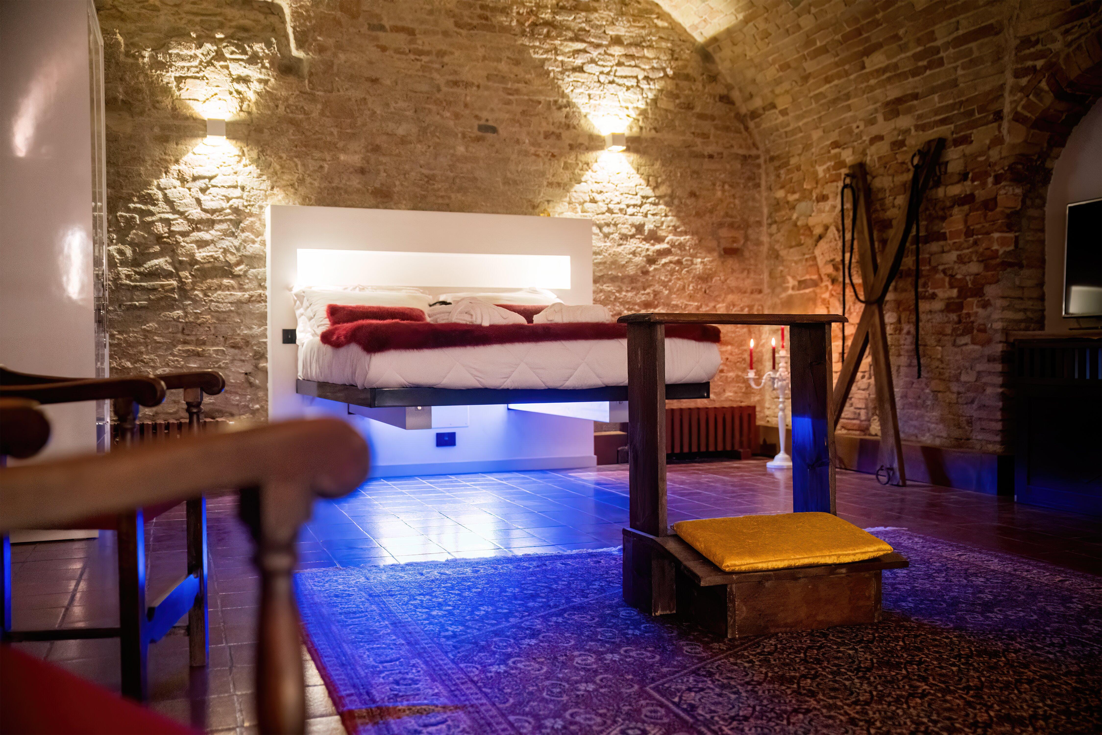 Inferno & Paradiso Boutique Hotel