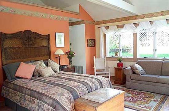 Tam Valley Bed and Breakfast