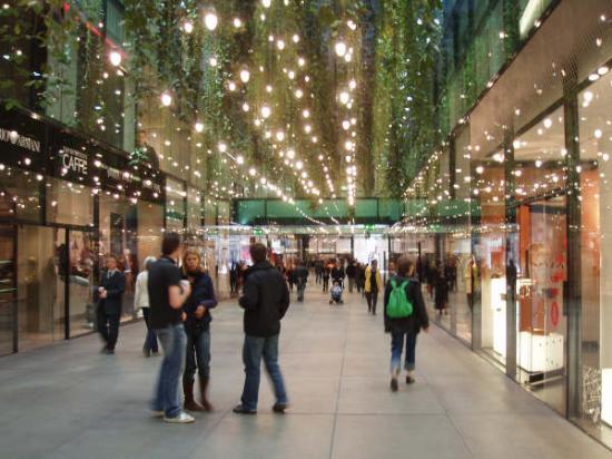 Fünf Höfe (Five Courts)