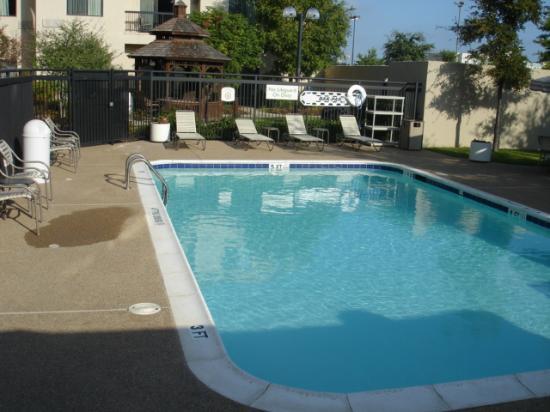 Courtyard Dallas Lewisville