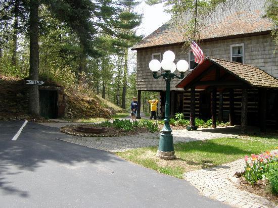 Hintz's North Star Lodge
