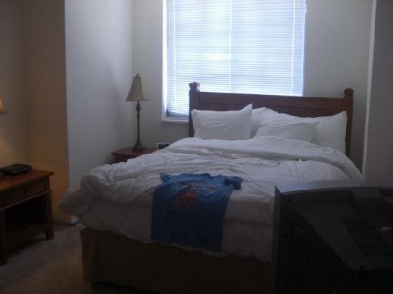 Oakwood at Symphony Place