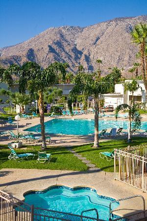 Days Inn By Wyndham Palm Springs