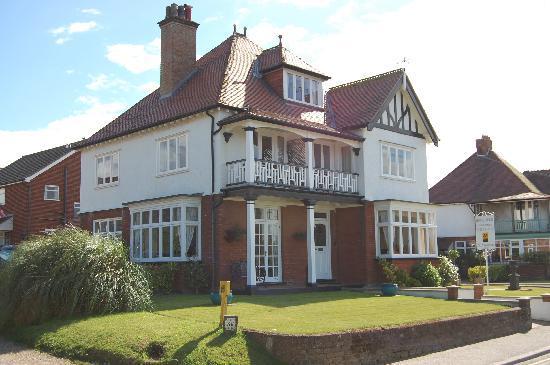 Homefield Guest House