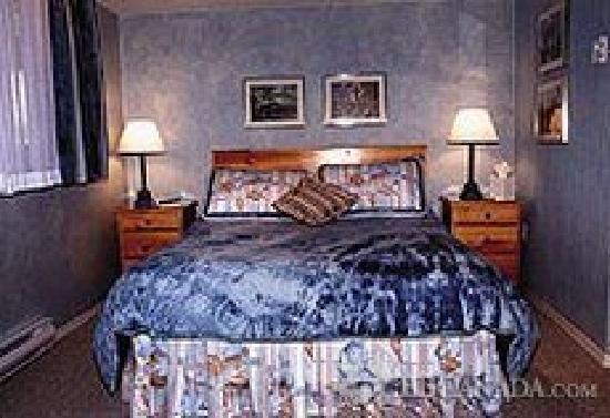 Cedar Heights Bed and Breakfast