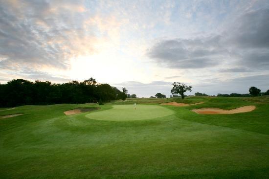 Chart Hills Golf Club