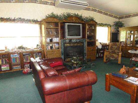 Wildwood Inn Bed and Breakfast