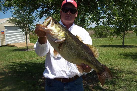 Jay's Bass Bustin Guide Service