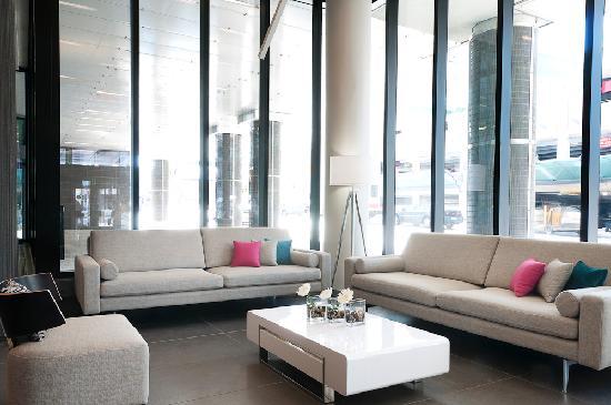 DoubleTree by Hilton Ottawa Downtown