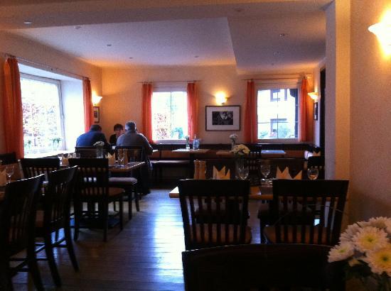 Photo by redlightonsinger