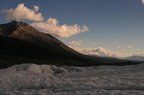 Kennicott Wilderness Guides