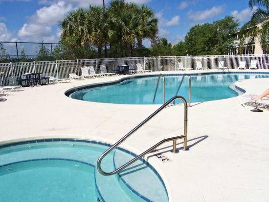 Sunlake Resort