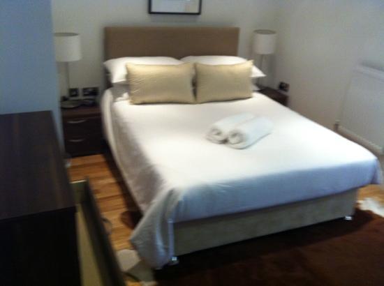 The B Suites London Apartments