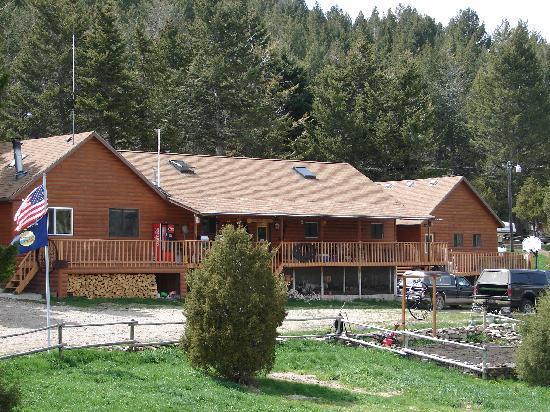 Broken Arrow Lodge