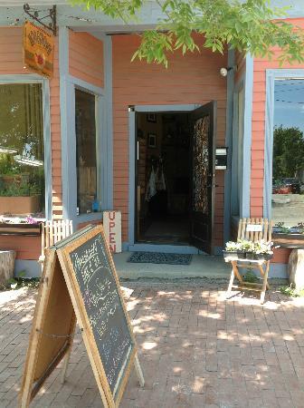 Homegrown Herb & Tea