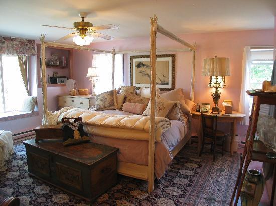 A Mountain View Retreat