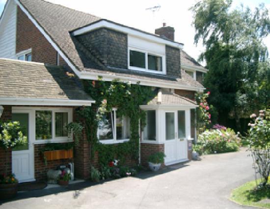 Holly House Bed & Breakfast