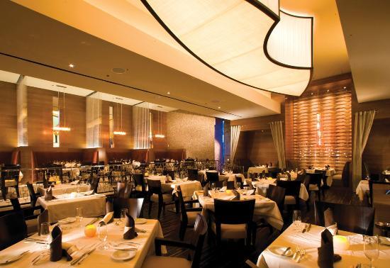 Council Oak Steaks & Seafood