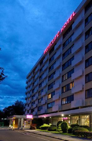 Mercure Paris Velizy Hotel