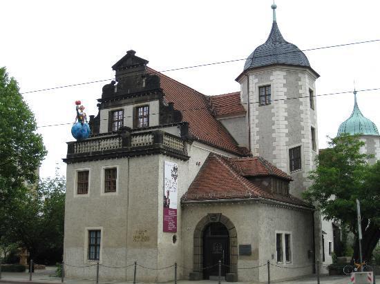 Museum fur Sachsische Volkskunst mit Puppentheatersammlung