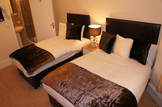 Sapphire Hotel London