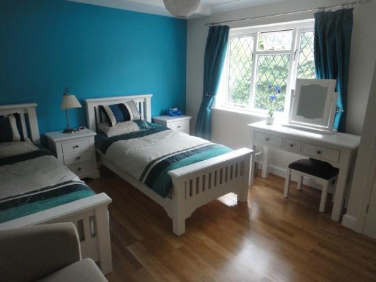 The Oaks Guest House