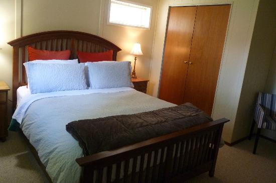 Whistlers Guest House