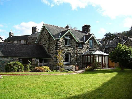 Dolronwy Bed & Breakfast