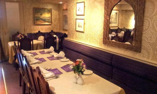 Jahangir Balti & Tandoori Restaurant