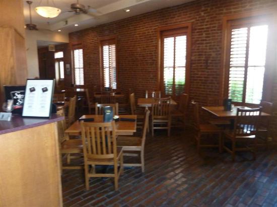 Grand Central Hotel & Grill