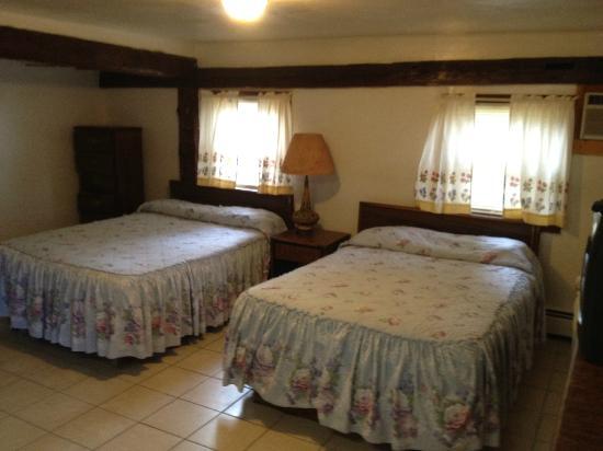 Country Barn RV Park