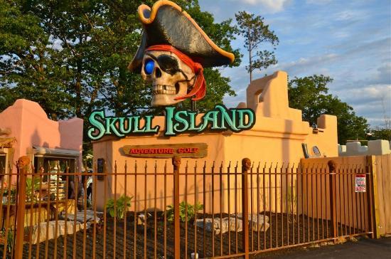 Skull Island Mini Golf