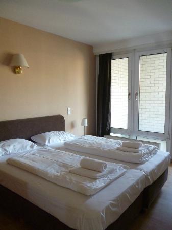 TopDomizil Apartments Checkpoint Plaza