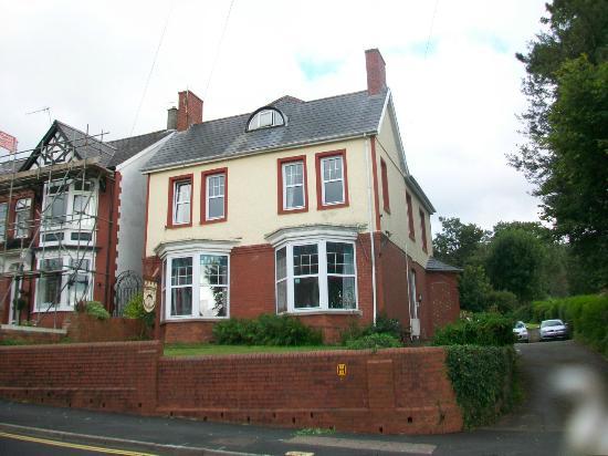 Ty Castell Guest House