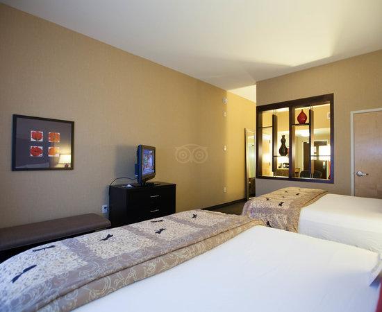 Cambria Hotel Denver International Airport