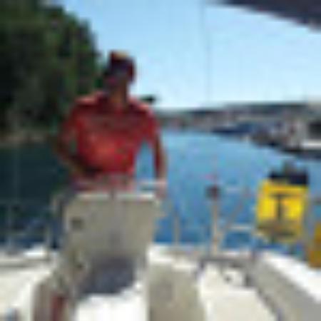 photo of B3941JTbenh