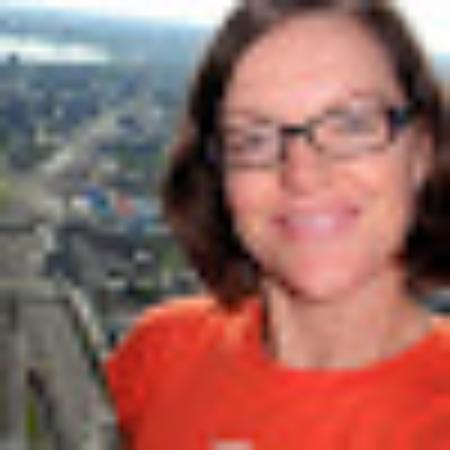 photo of lindasE5703OJ