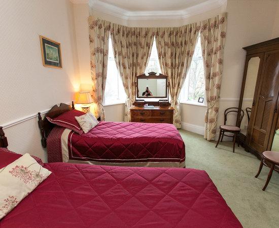 Oaklodge Bed & Breakfast