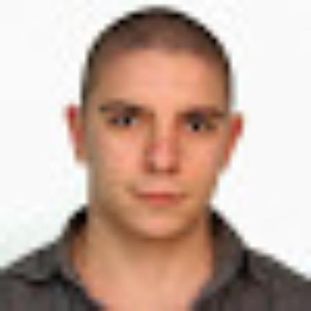 photo of P9867KUivanr