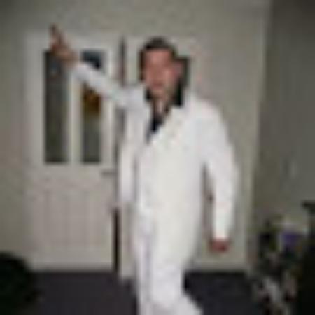 photo of richardwY2861HS