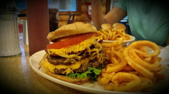 Stateline Plaza Restaurant