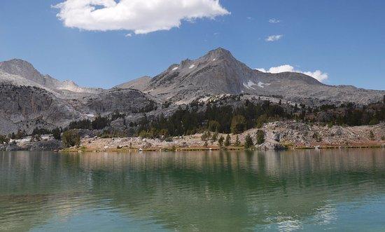 20 Lakes Basin Loop