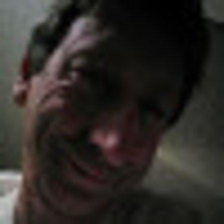 photo of johndZ7603AE