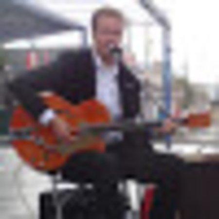 Photo of Stephen O
