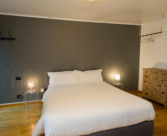 B&B Too Cute 2b Str8