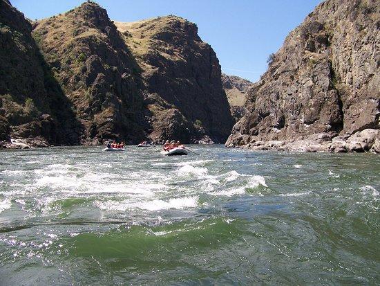 Hells Canyon Raft